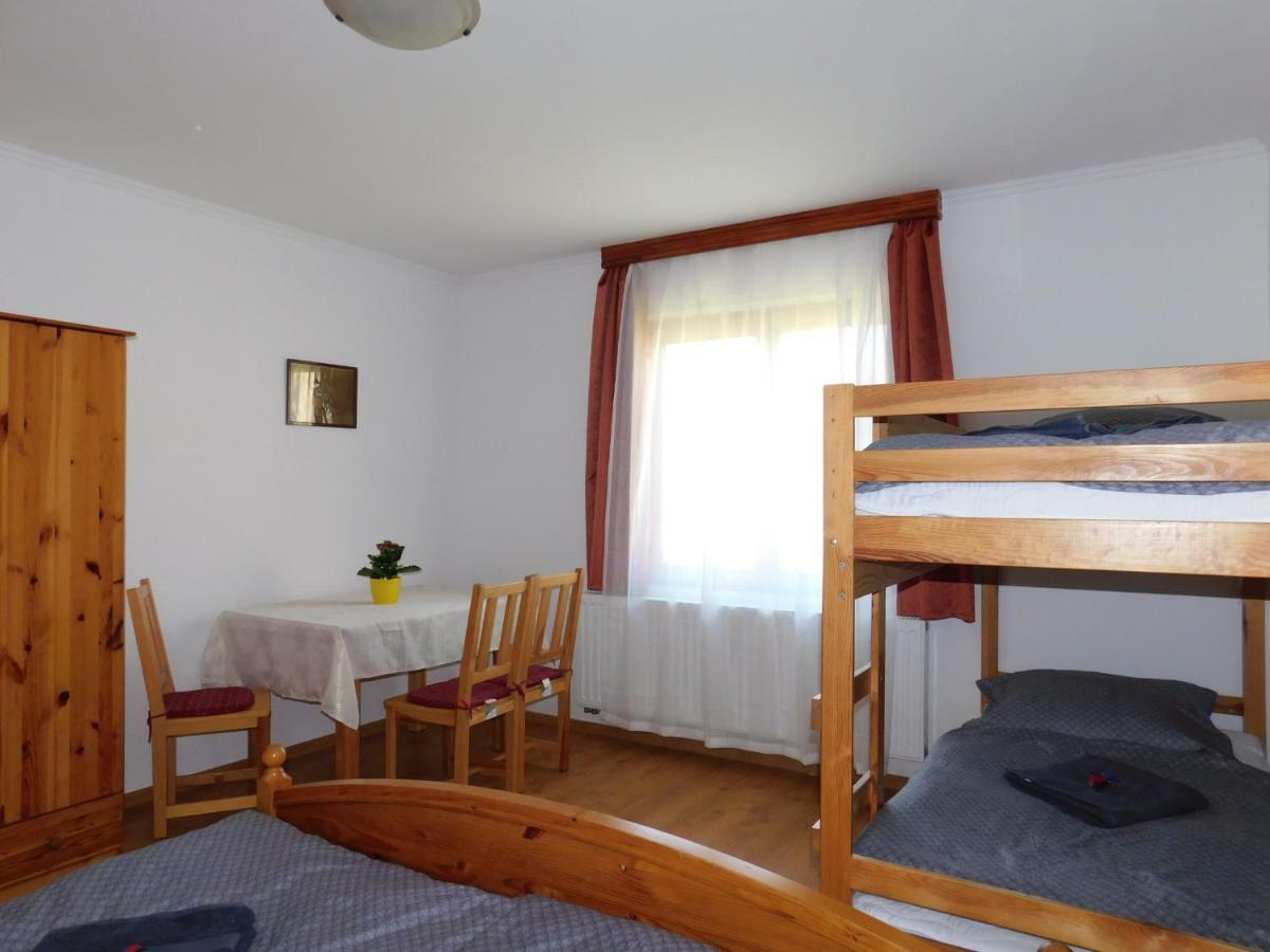8888 Apartmanhaz Lispeszentadorján Exterior foto